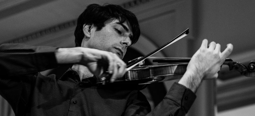 Nikolaos Beis performing in concert